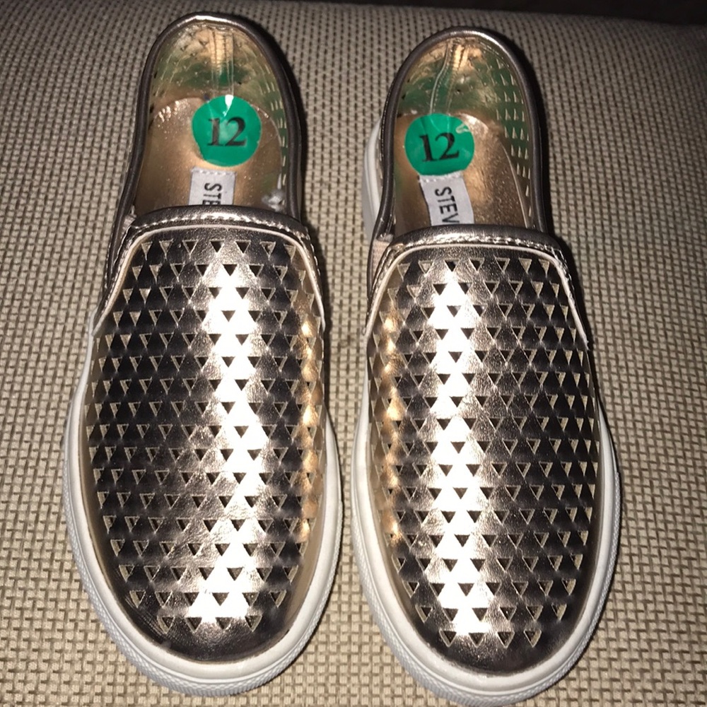Brand new Steve Madden slip on sneakers size 12